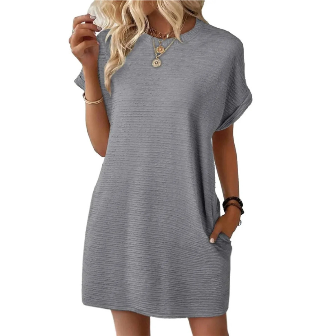 SOPHIA – CHIC AND RELAXED T-SHIRT DRESS