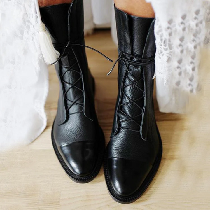 MILA – ELEGANT ANKLE BOOTS WITH LACES