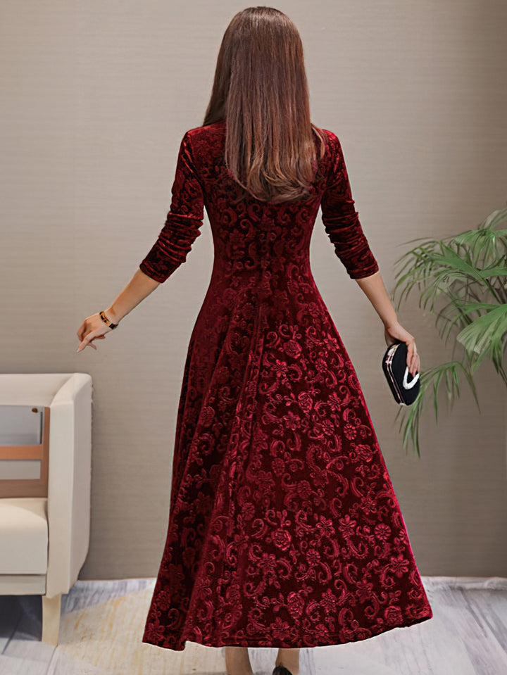 Kira | Holiday Velvet Elegance Dress