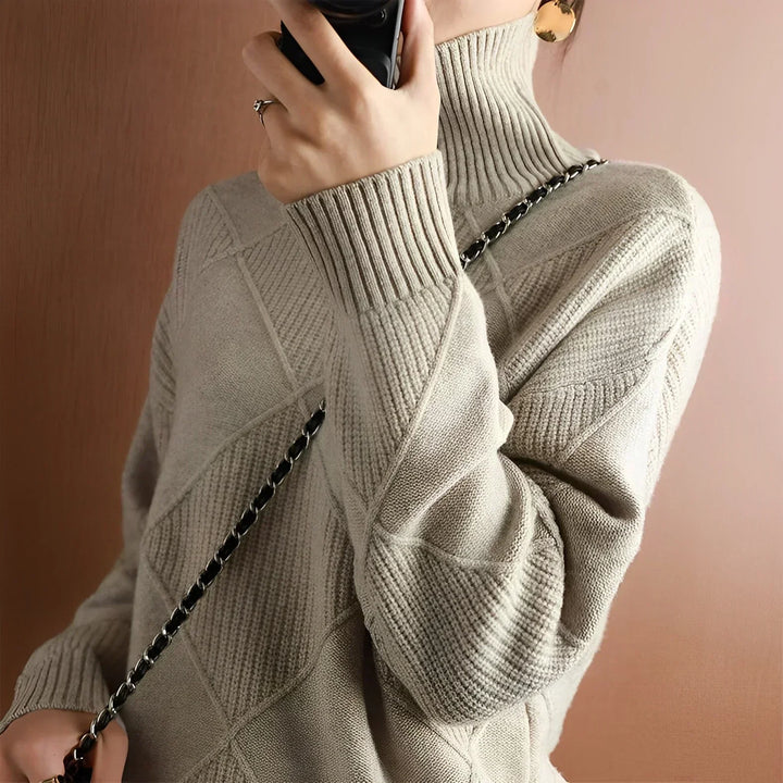 Lily - Thick Sweater with High Collar