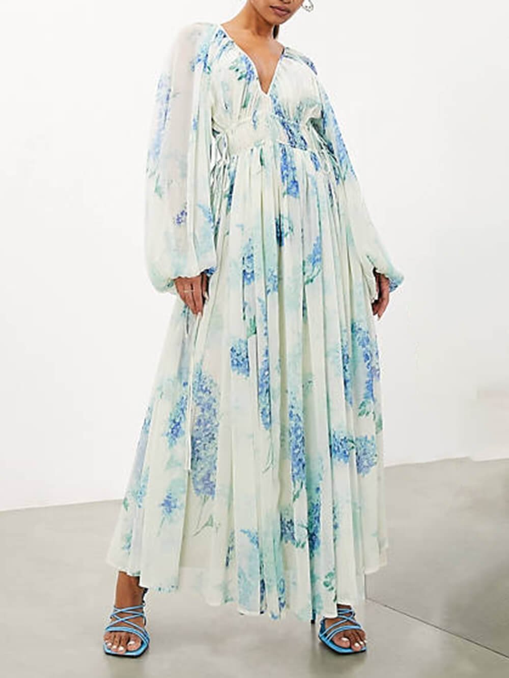 MONROE – MAXI DRESS IN OCEANIC FLOWER CHIFFON