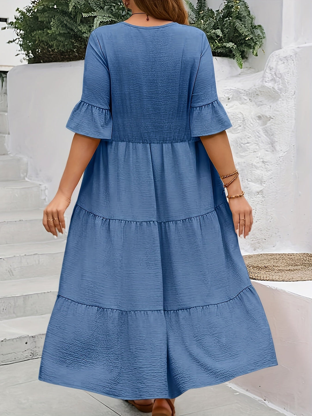 Serena - Elegant Flowing Dress