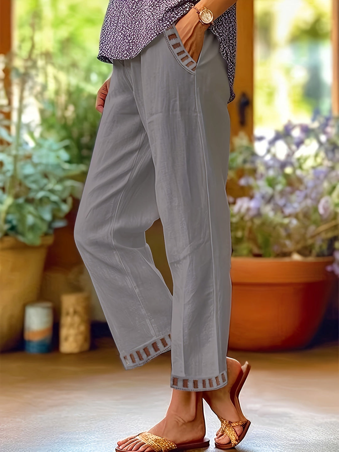 Wren – Relaxed Fit Trousers with Contrast Details