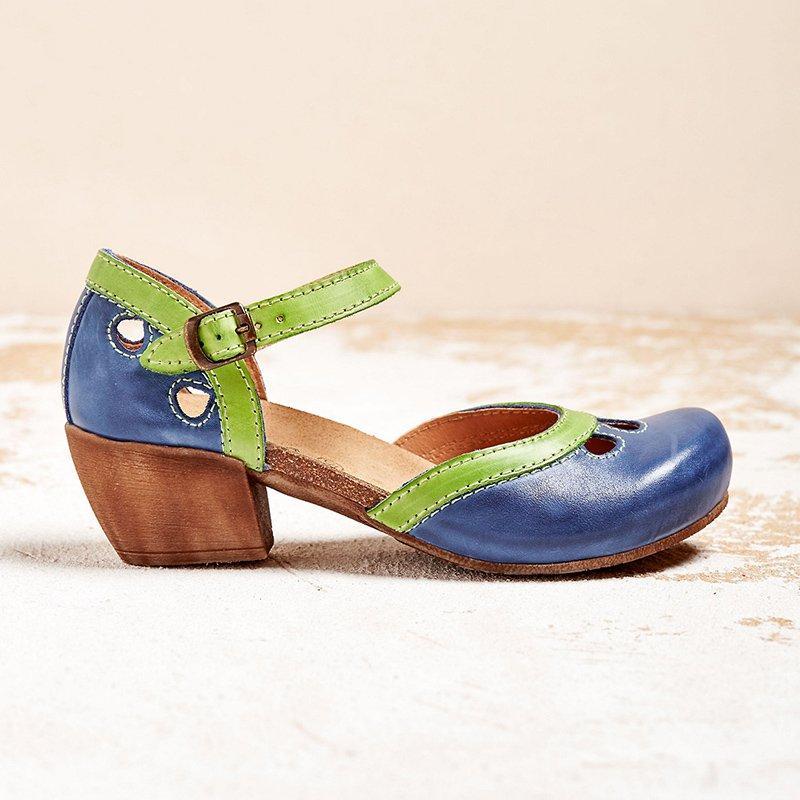 FRIA – COMFORTABLE SANDALS WITH LOW HEEL