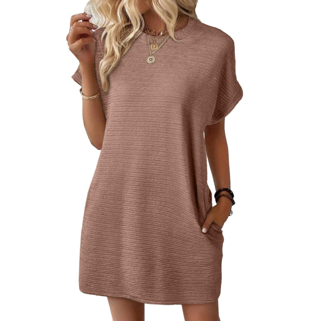 SOPHIA – CHIC AND RELAXED T-SHIRT DRESS