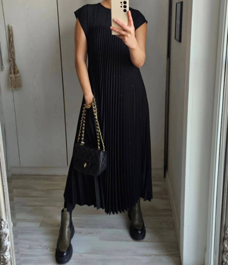 Maxi Pleated Dress with Short Sleeves for Women