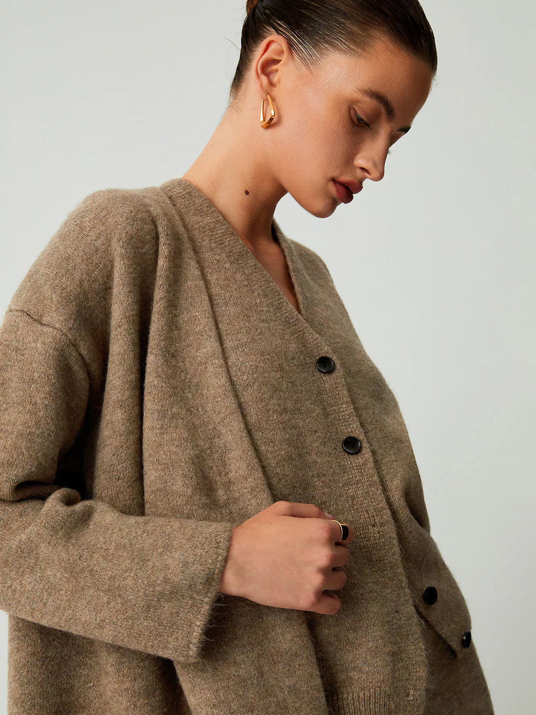 Long three-piece cardigan with casual pants