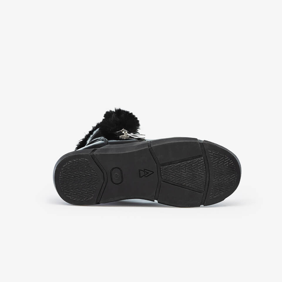 Gianina | Elegant Ankle Boots Wrapped in Crystal