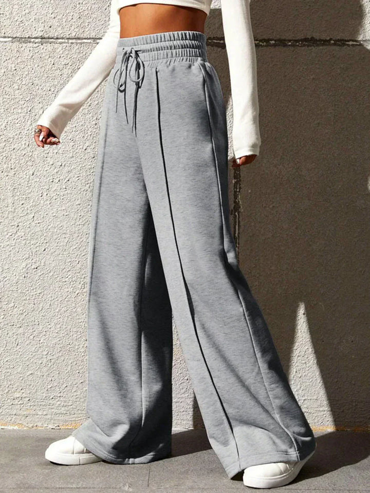 Wide, Casual, and Elegant Sweatpants for City Walks