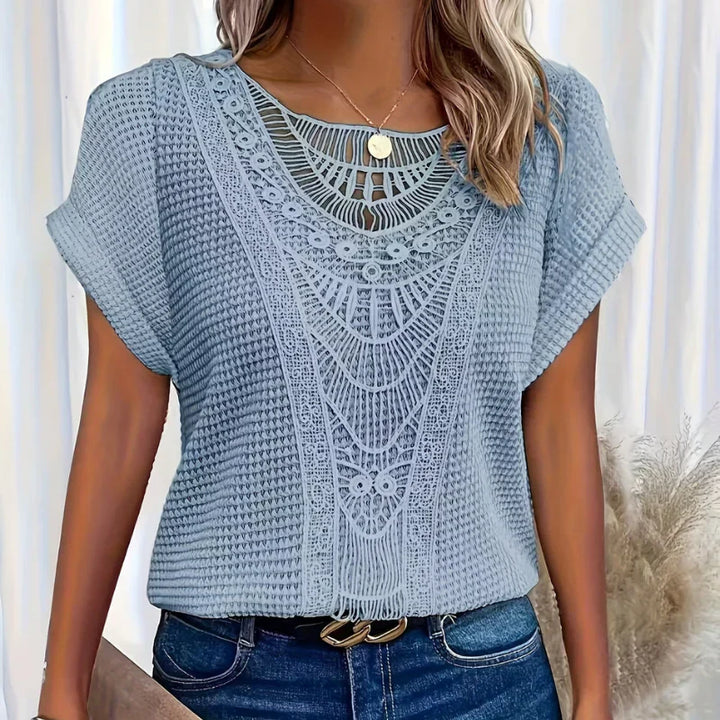 AURA - DELICATE TEXTURED BLOUSE