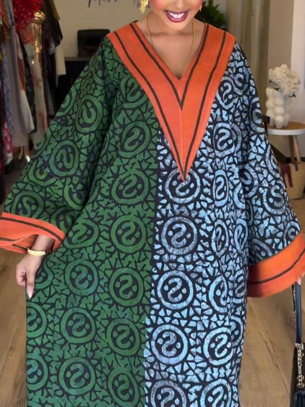 IMANI – MAXI KAFTAN DRESS WITH V-NECK IN AFRICAN PRINT