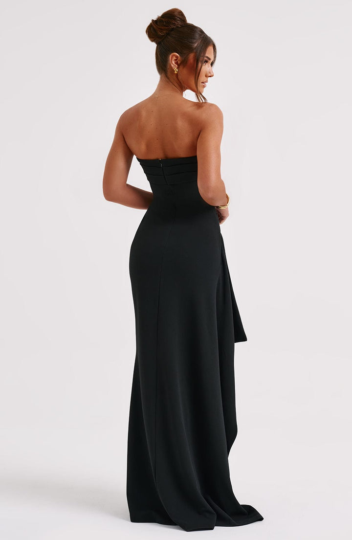 FALLON – ELEGANT MAXI DRESS WITHOUT STRAPS