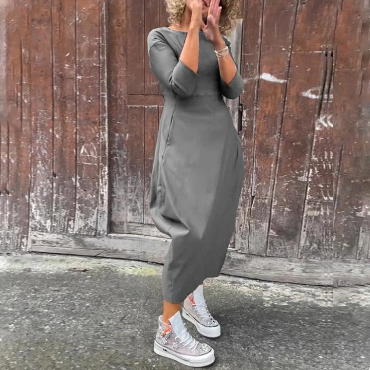 Elizabeth | Timeless Dress with Practical Sophistication