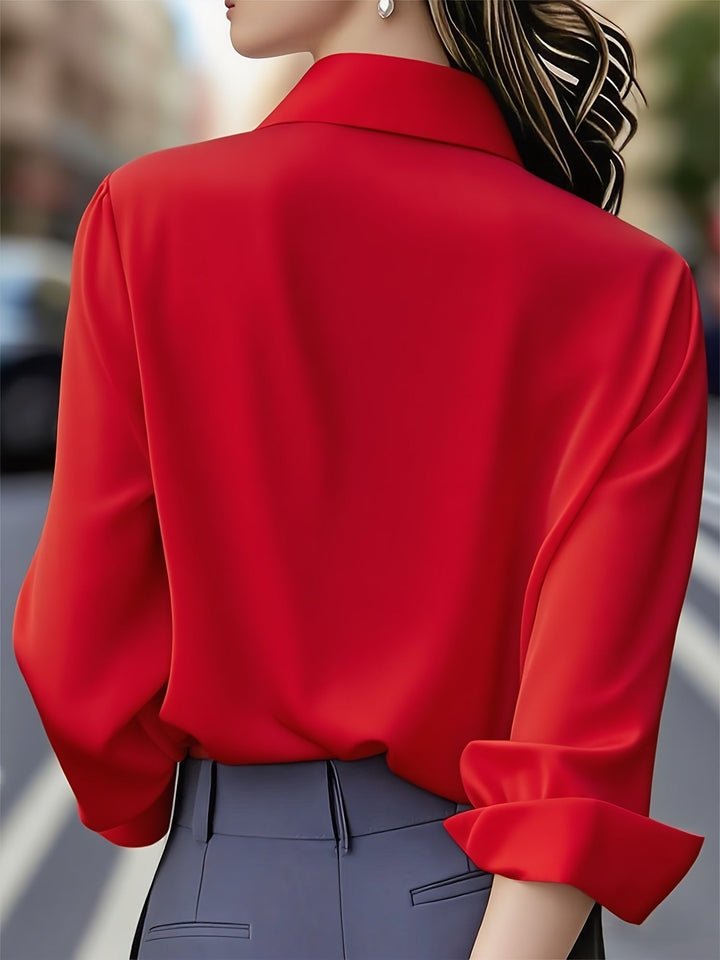 IRYNA | Elegant Long-Sleeve Shirt with Button Closure