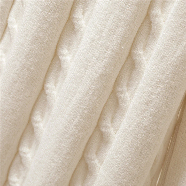 Maelie – Comfortable and Cozy Knitted Set