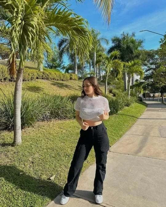 JADWIGA – ADJUSTABLE CARGO PANTS FOR WOMEN