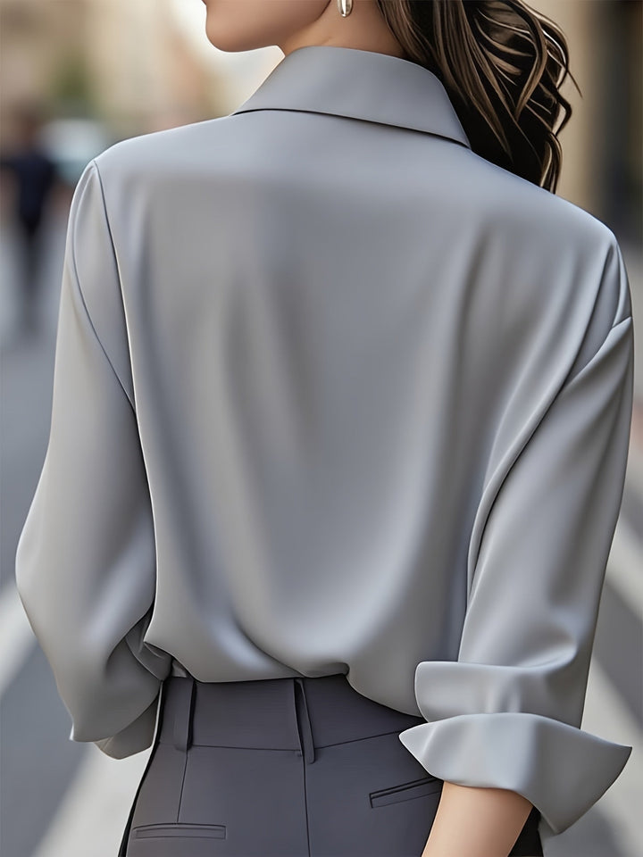 IRYNA | Elegant Long-Sleeve Shirt with Button Closure