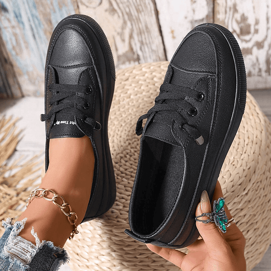 CHLOE – STREET CHARM SNEAKERS