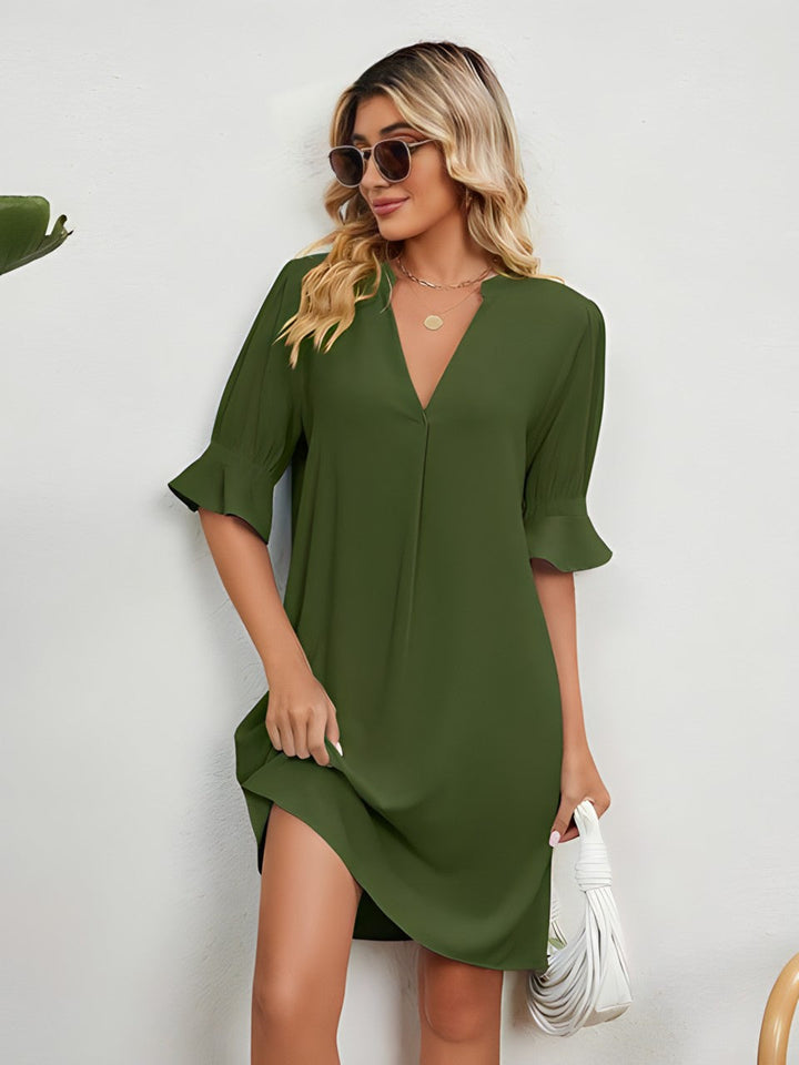 Elise - Solid Pleated Dress with V-Neck