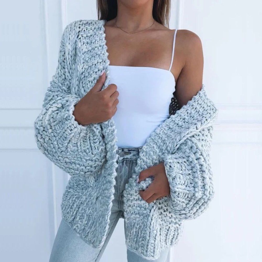 ELEANOR | Thick Pullover, Light Cardigan