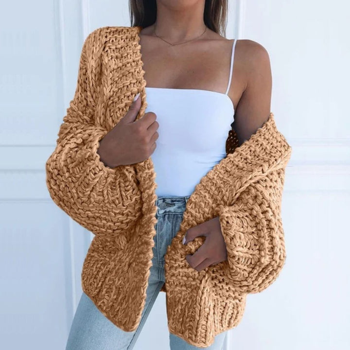 ELEANOR | Thick Pullover, Light Cardigan