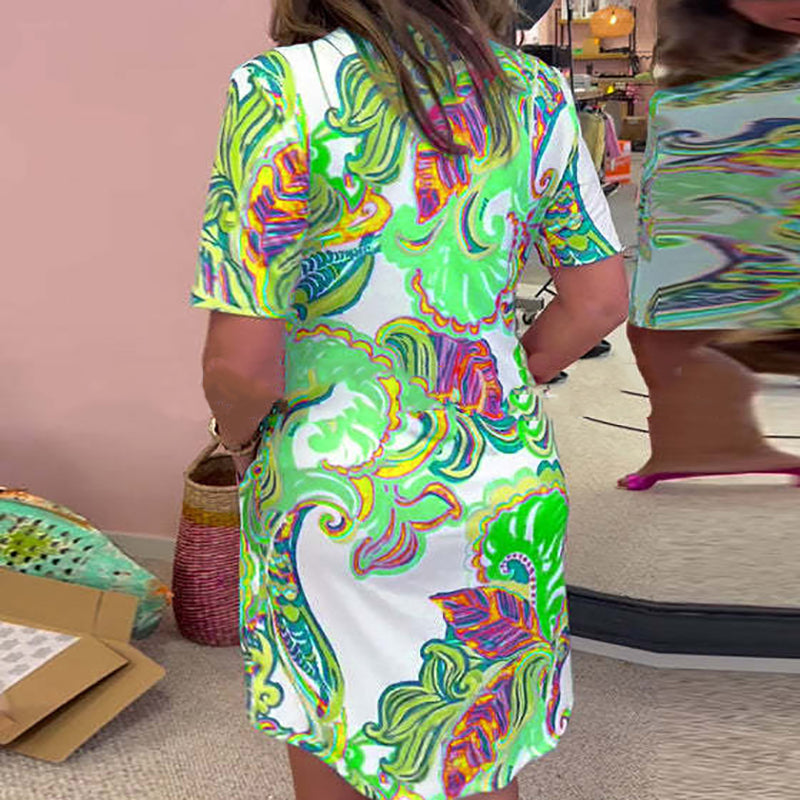 Amber | Colorful Dress with Print and V-Neck